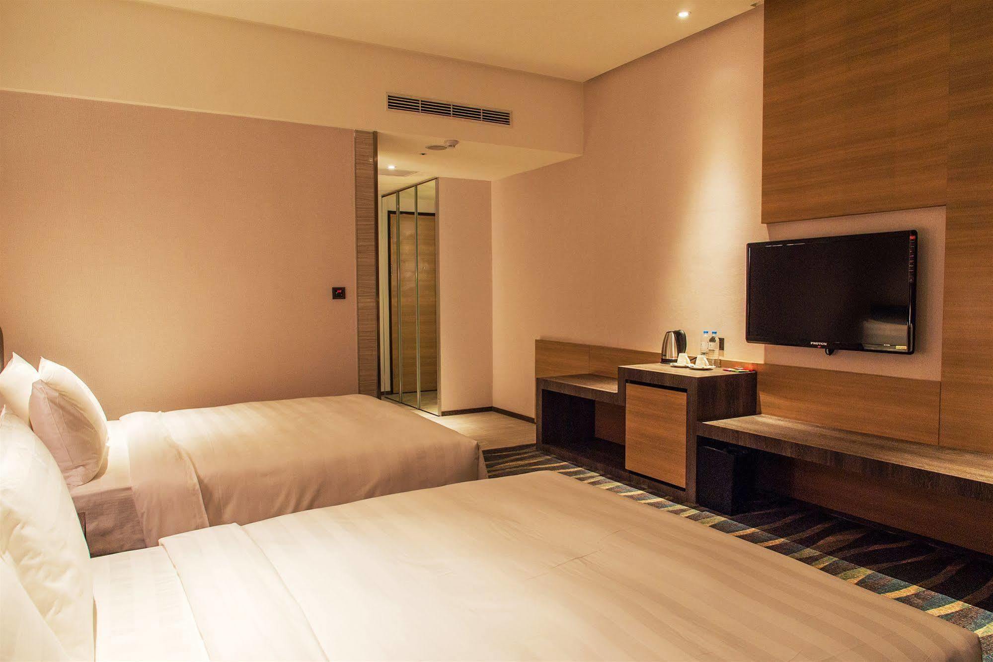 City Suites - Kaohsiung Chenai מראה חיצוני תמונה